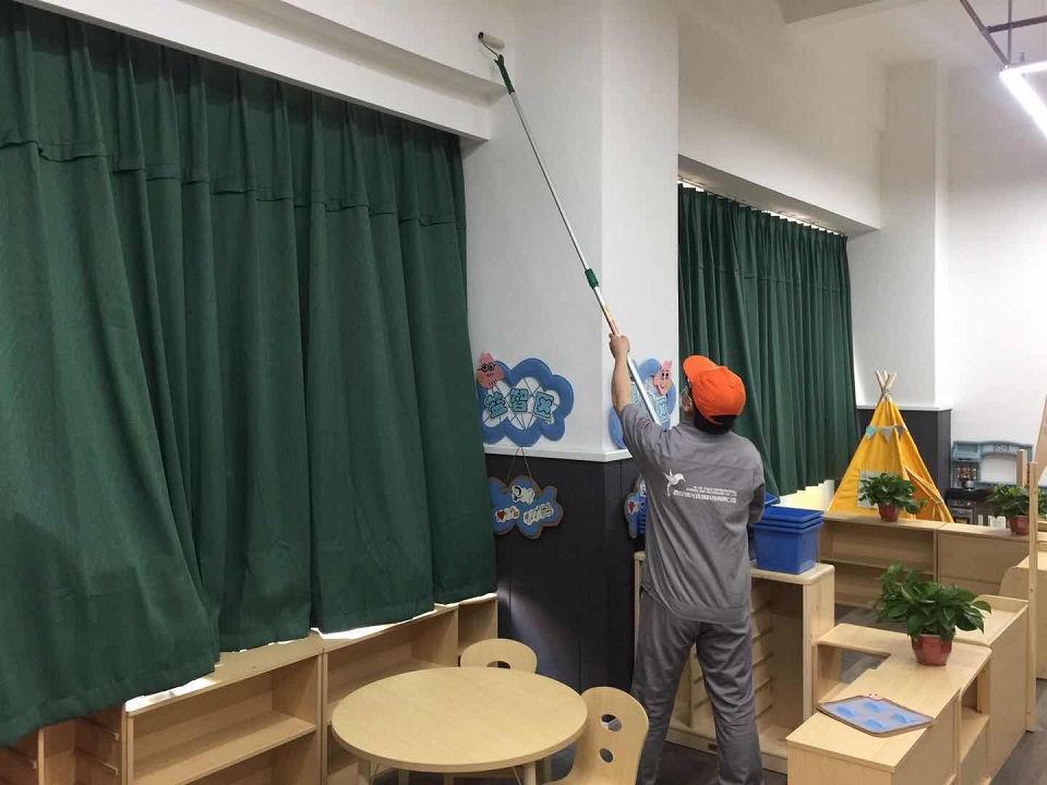 幼兒園教室墻面滾筒全方位施工 幼兒園教室墻面滾筒全方位施工